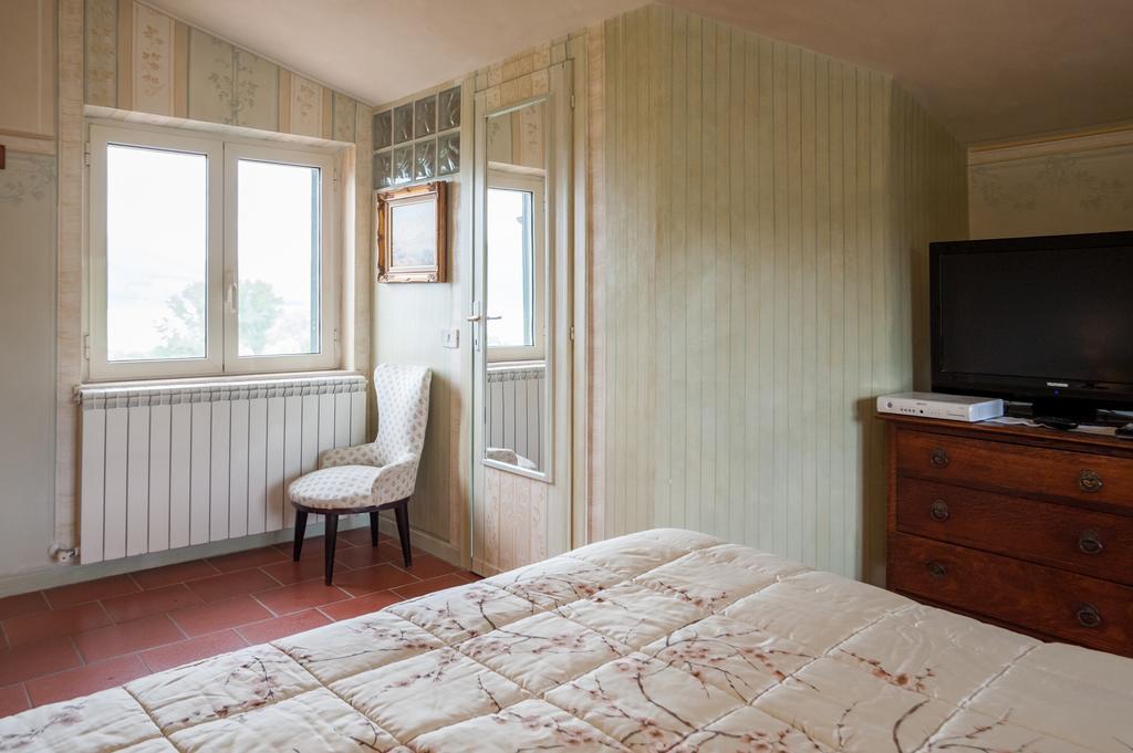 La Finestra Sul Lago ロンチリオーネ 部屋 写真